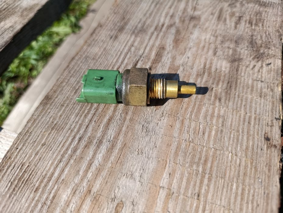 Czujnik temperatury Aprilia SX 125 18 – 21r zielony głowicy silnika A4