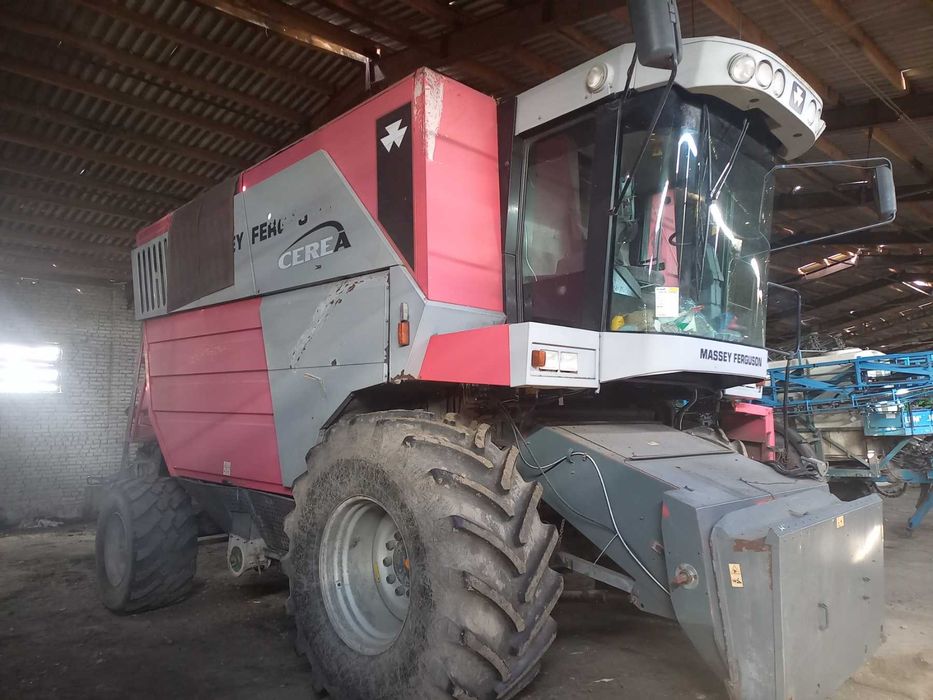 Комбайн Massey Ferguson 7274 CEREA з зерновою жаткою 7,6м