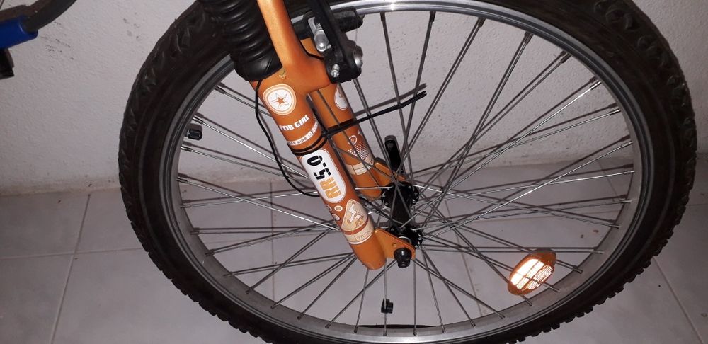 Bicicleta "criança/adolescente", de 4 mudanças, roda 50cm de diâmetro