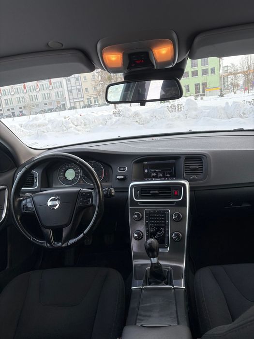 Volvo V60 2012r 2.0 d 228 tys km