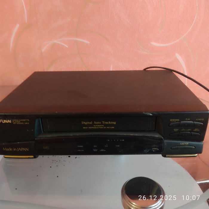 Відеомагнітофон відеоплеєр