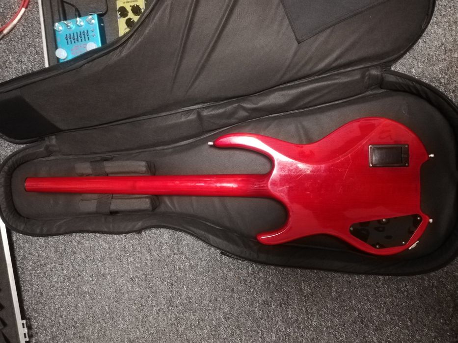 Gitara basowa hohner headless
