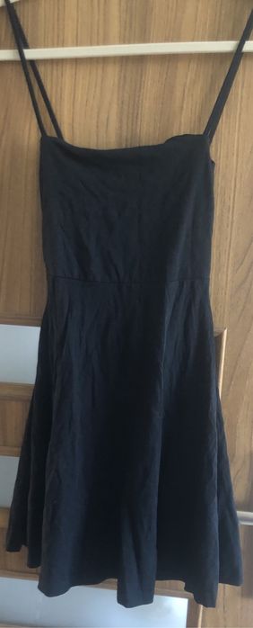 Fantazyjna mała czarna 36