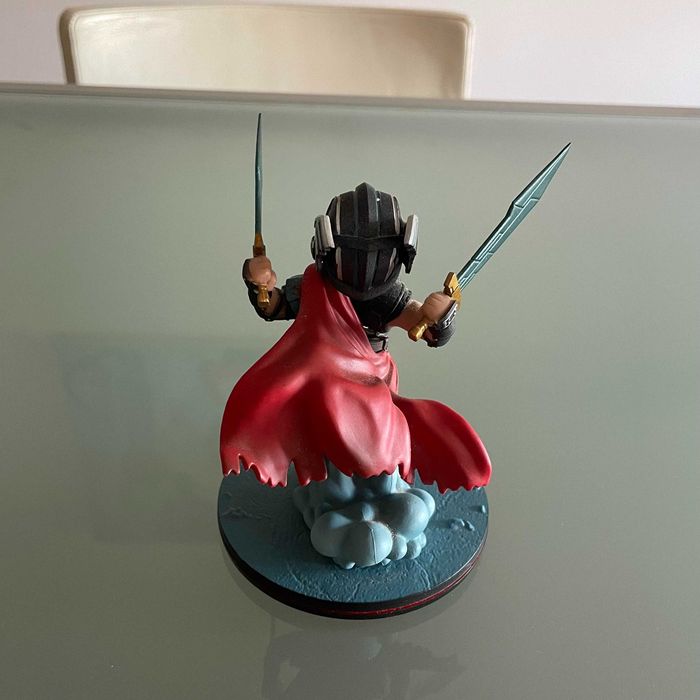 Q Figure Thor Ragnarok64729955196033122