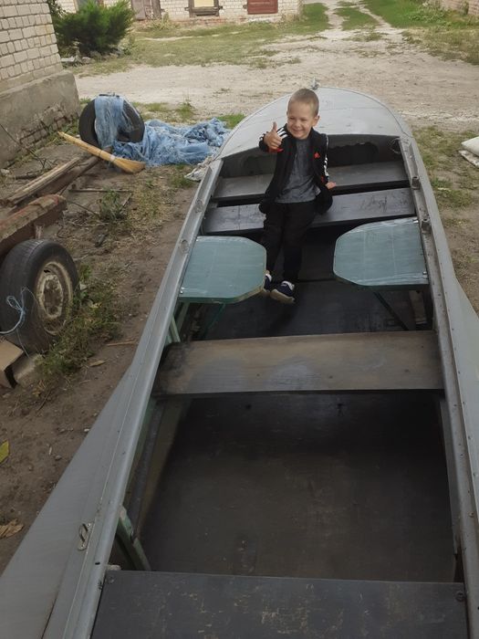 Лодка южанка сдоками