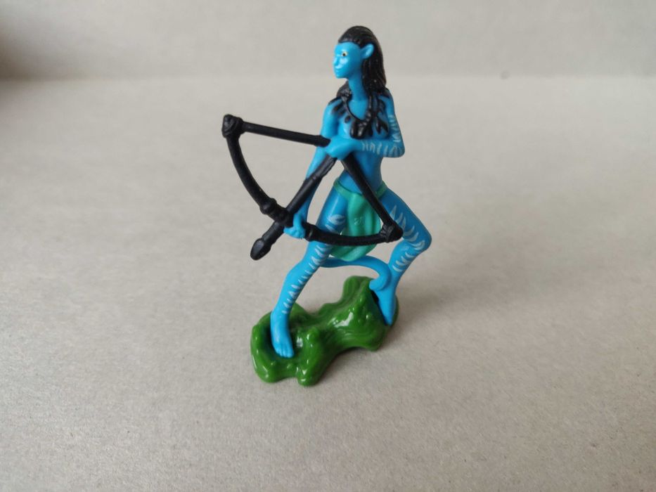 Kinder surprise VU420 Neytiri Italia 2022/2023 Avatar