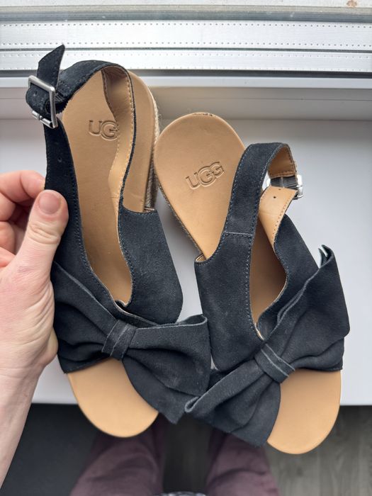 Ugg босоніжки оригінал 39 р