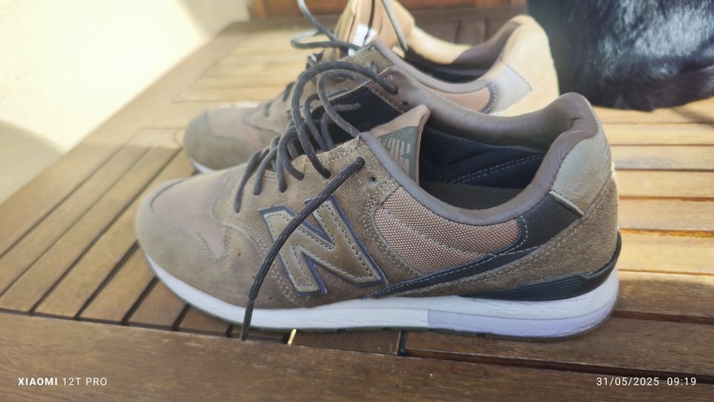 Tênis NB em muito bom estado, com pouco uso