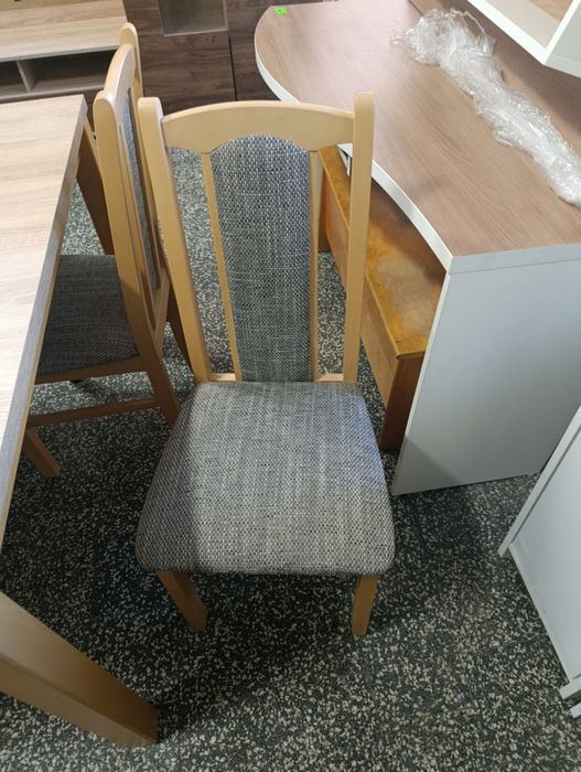 Stół rozkładany + 4 krzesła