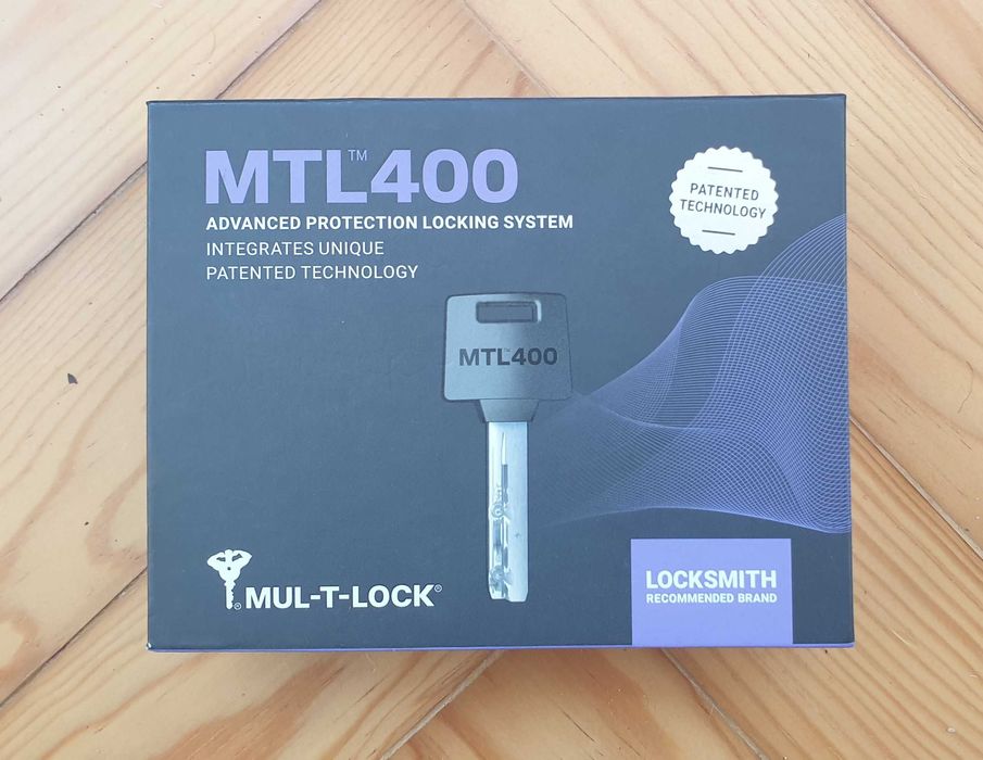 Cilindro Mul-T-Lock MTL400 como novo + 5 chaves e cartão de segurança