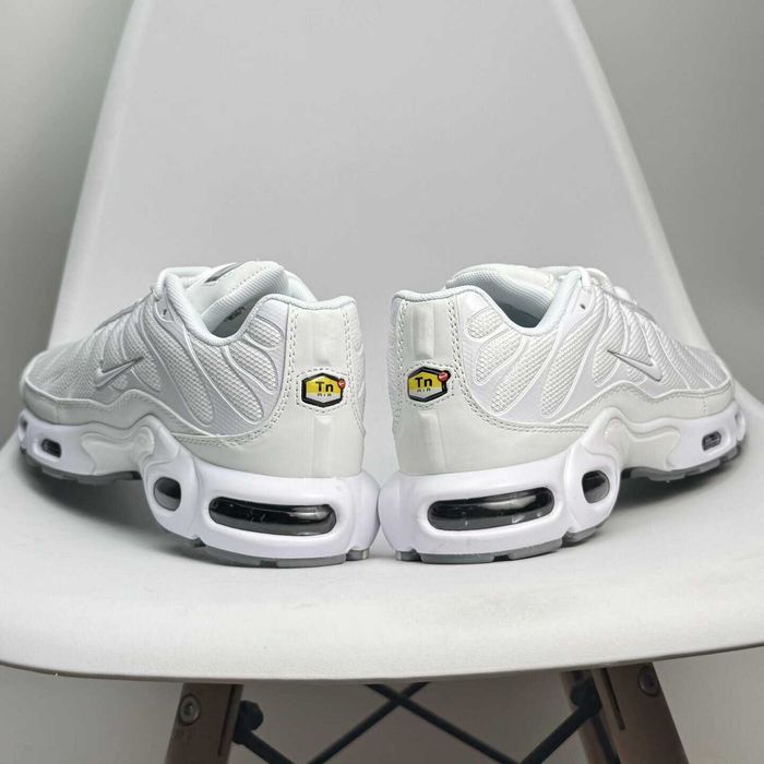 Air_Max_TN_Plus_White R.43