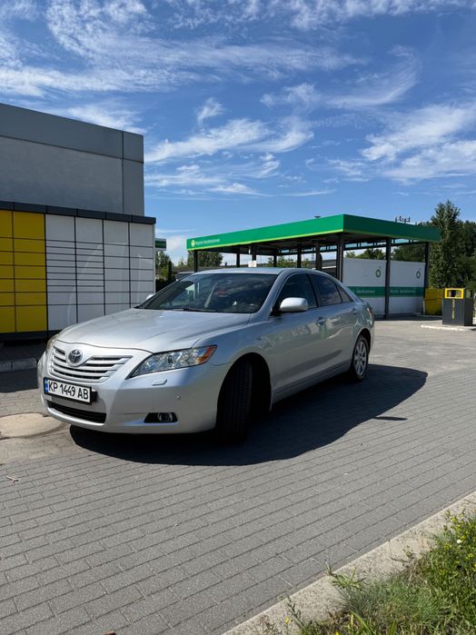 Toyota Camry 40