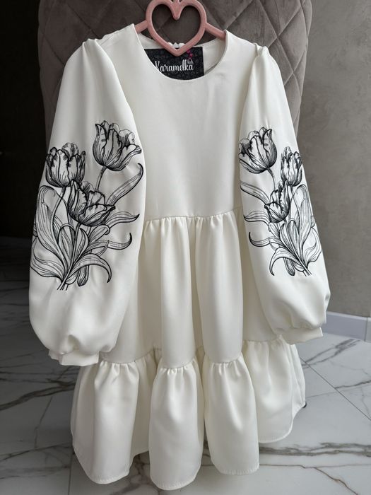 Сукня для дівчинки