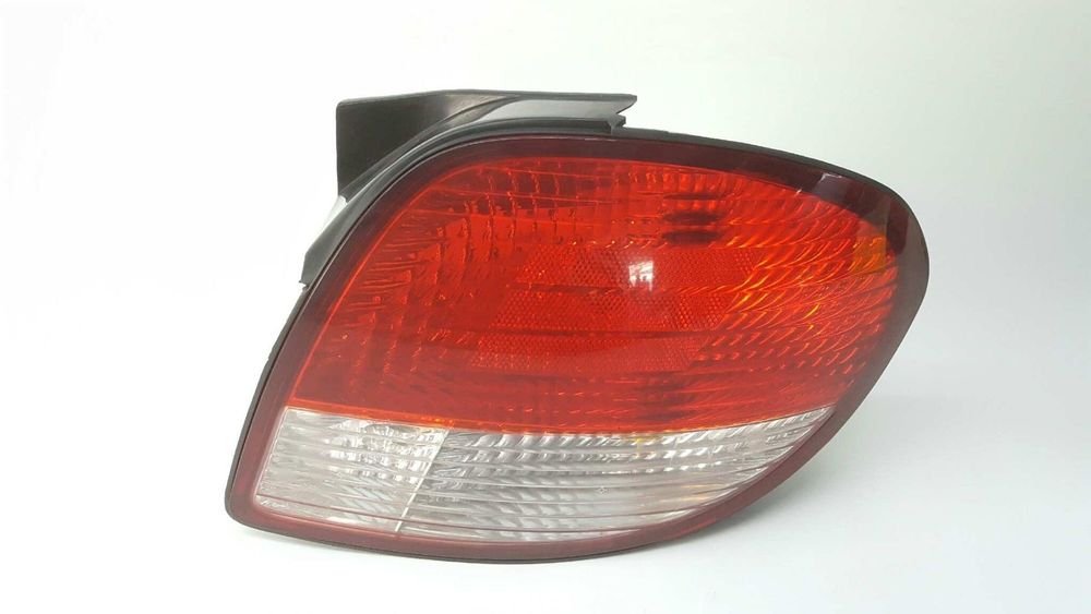 FAROLIM TRASEIRO DIREITO HYUNDAI COUPE (RD) 1.6 FX