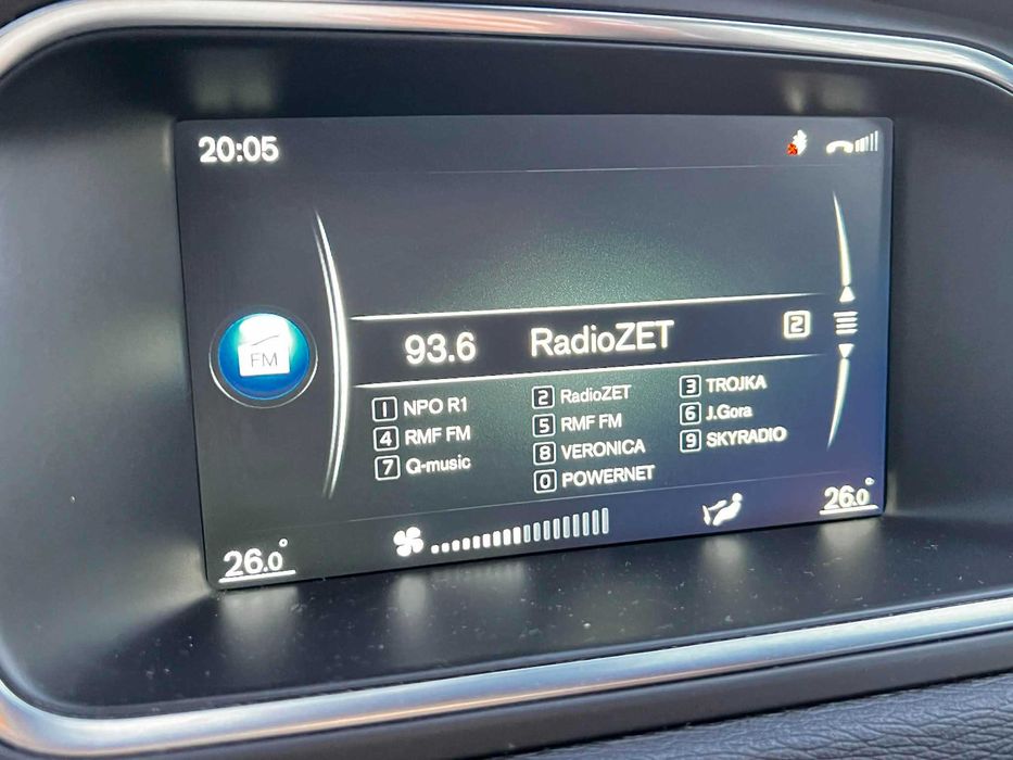 volvo r design v40
