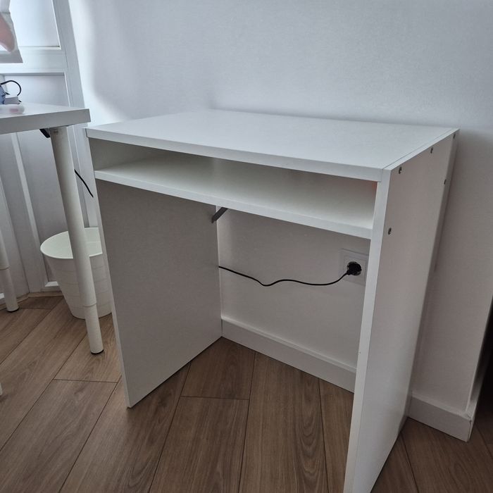 Secretária TORALD (IKEA) - Branco - Design Minimalista