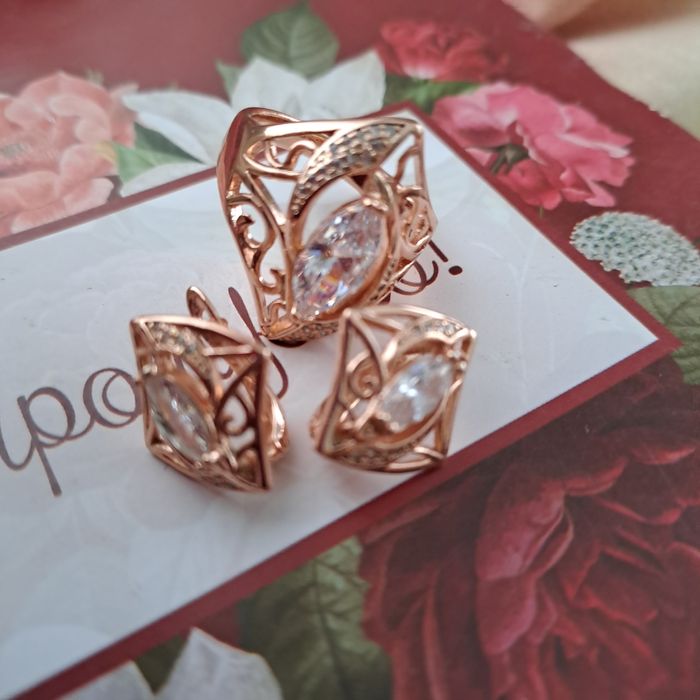 Біжутерія хорошо качества,кулони,сережки,кольца