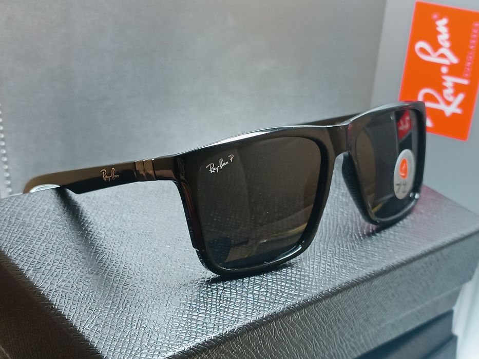 Брендові окуляри Ray Ban  з футляром.