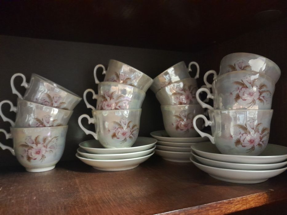 Продам набор чашек