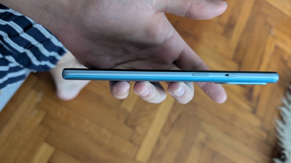 продам OnePlus 9r
