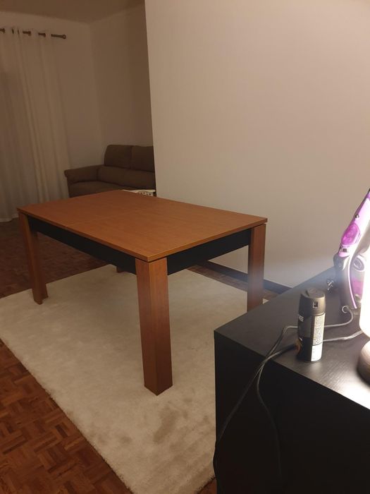 Vendo conjunto mobilia - mesa de jantar extensível + 3 módulos do conjunto
