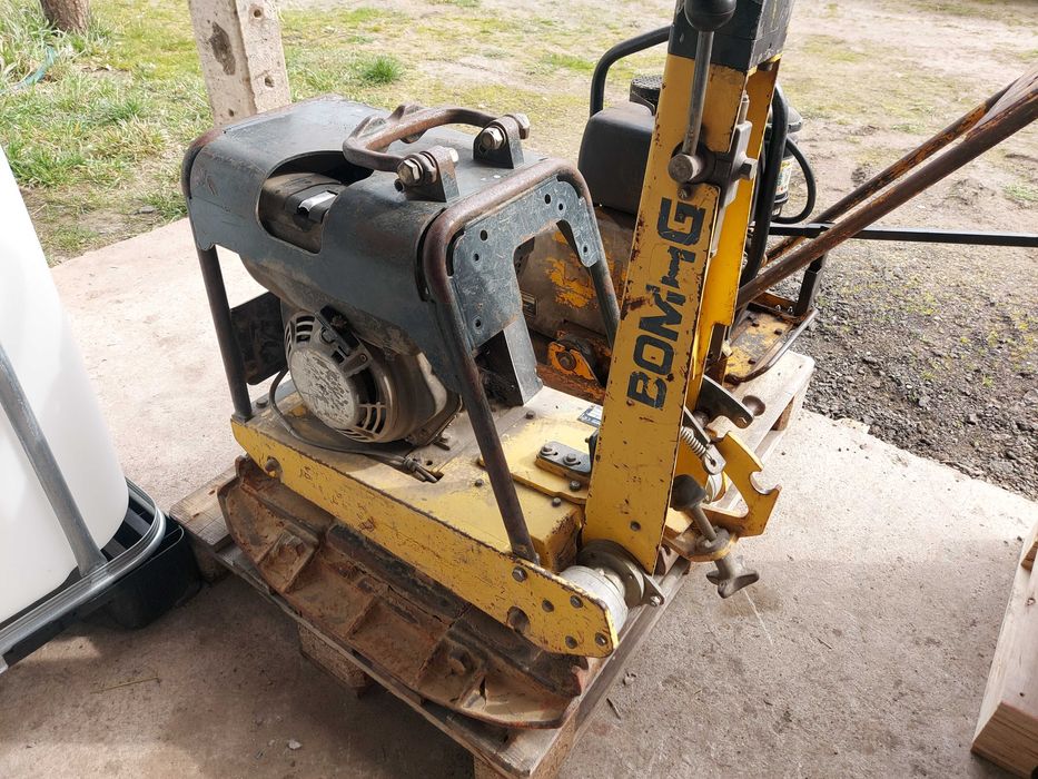 wynajmę zagęszczarkę bomag 220kg - wypożyczalnia