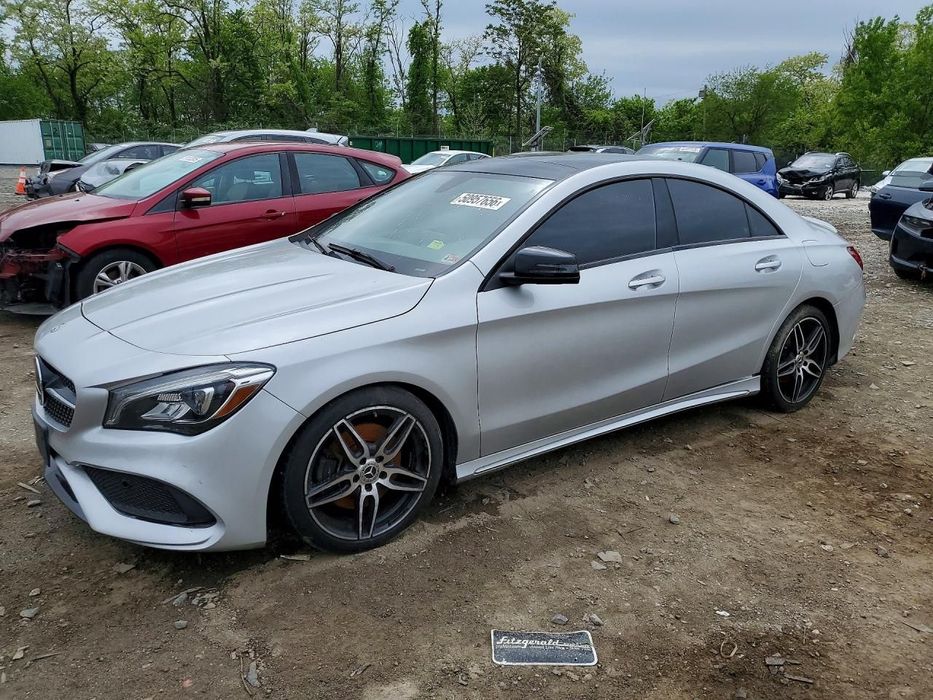 Mercedes-Benz CLA 4Matic / pakiet AMG / niski przebieg