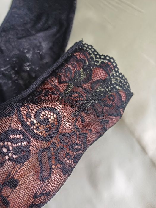 Rękawiczki długie koronkowe- Czarne