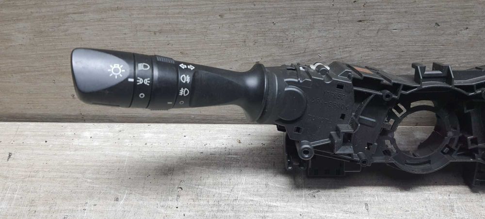 Підрульовий перемикач Toyota Auris 2 2013-2018p.