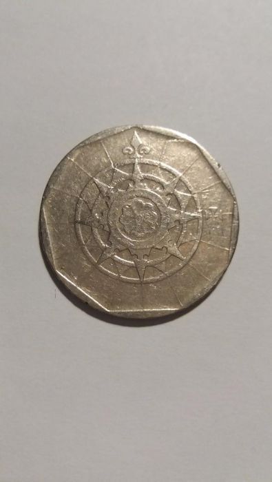 Moedas de 20 e 50 escudos