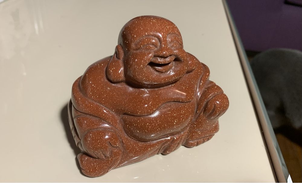 статуетка Будди из камня