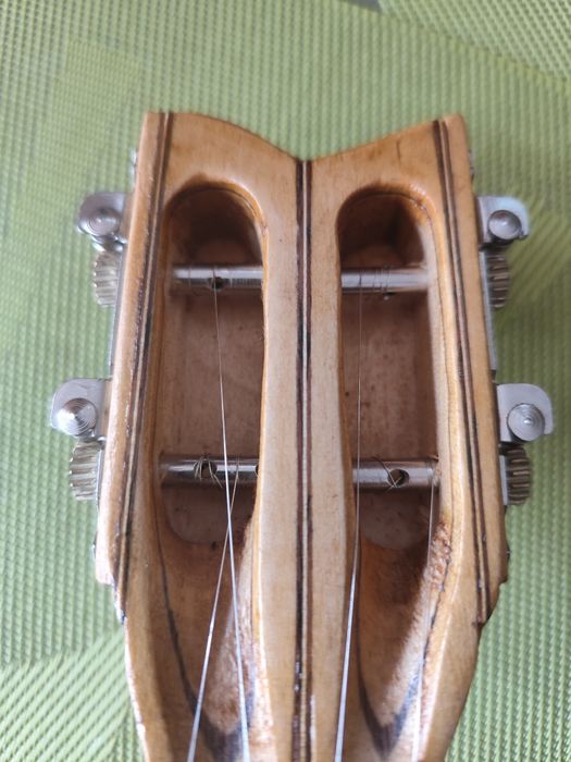 Cavaquinho Novo, construção artesanato