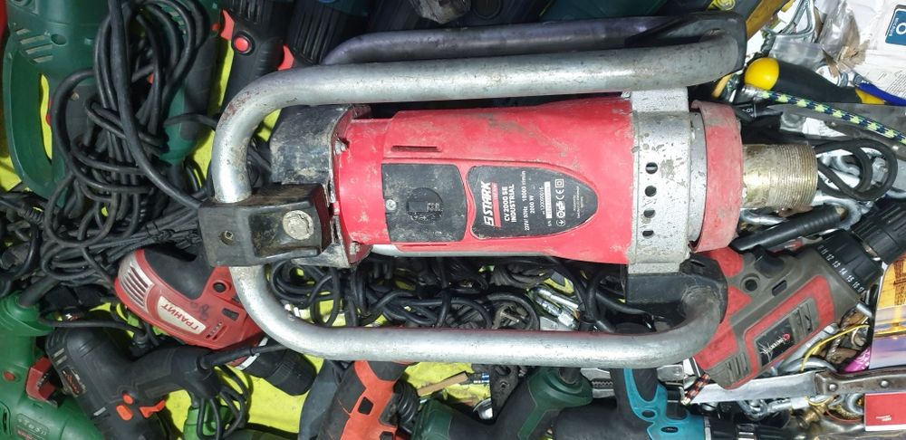 Продам вибратор для бетона"Stark",мощность 2000 ватт