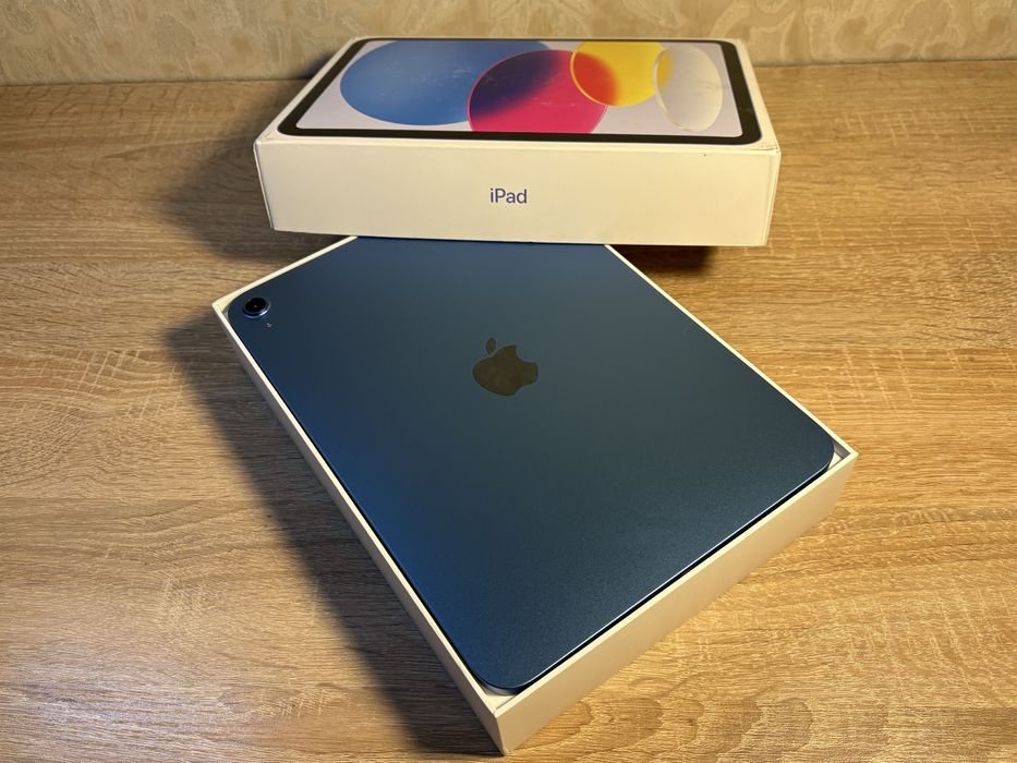 Apple iPad 11 (2025) 128GB Wi-Fi Blue, почти не использовался
