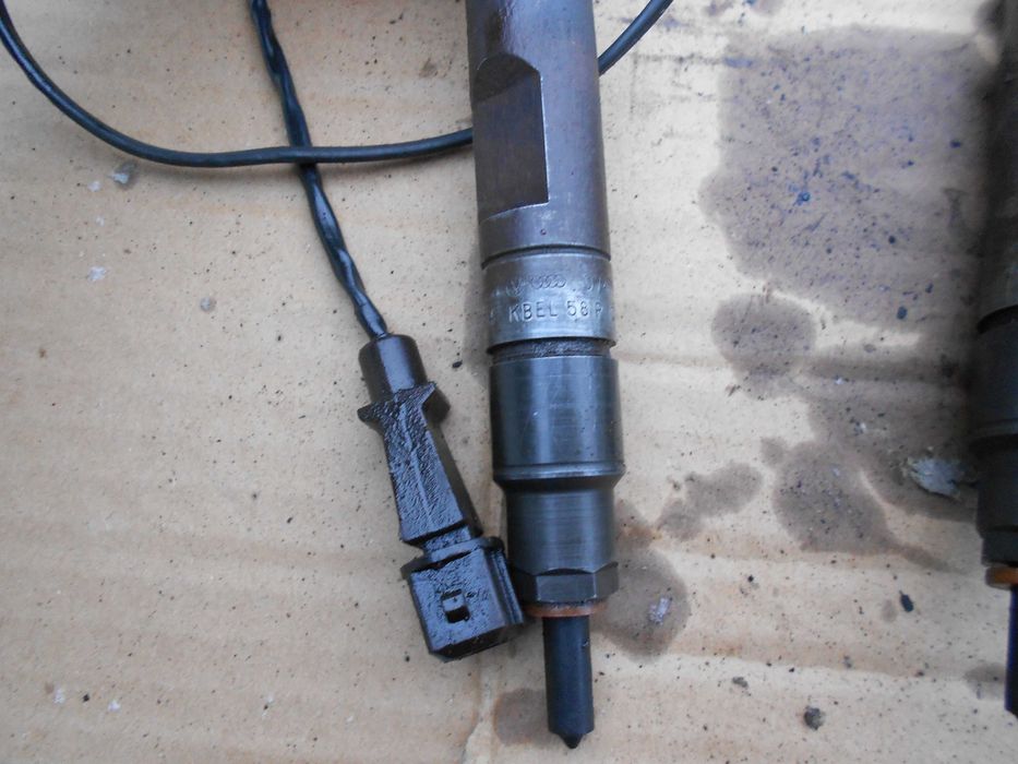 форсунки двигуна  т4