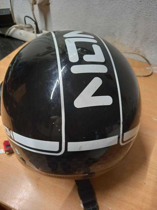 Capacete aberto com viseira