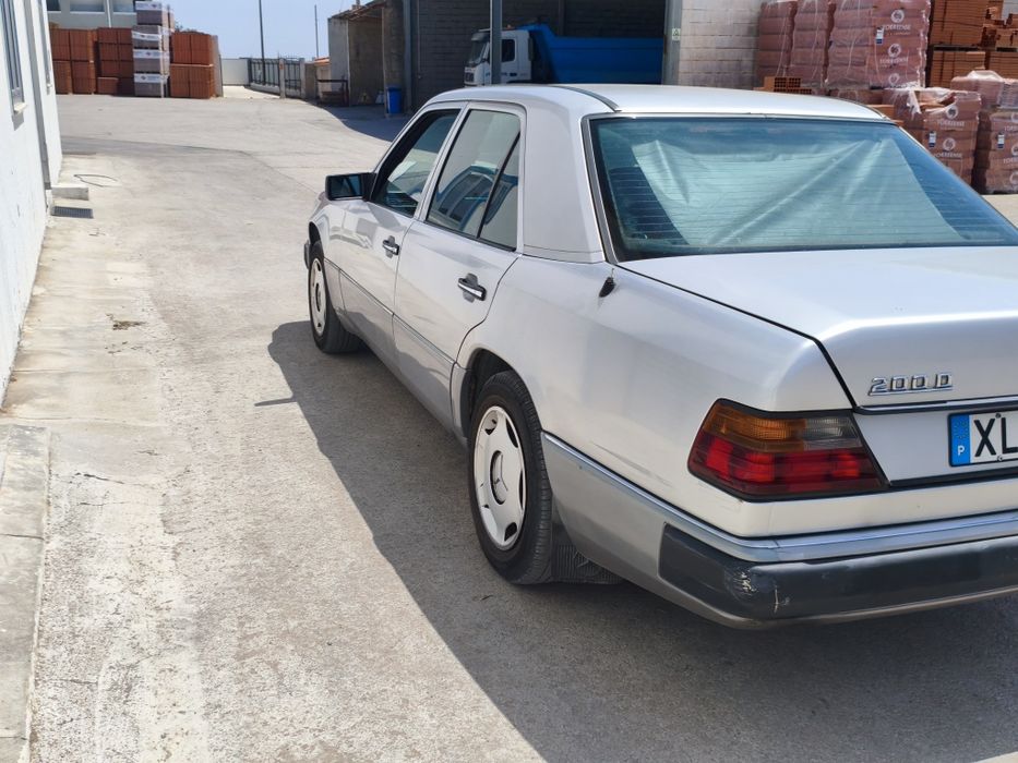 Mercedes Benz 200d (w124)