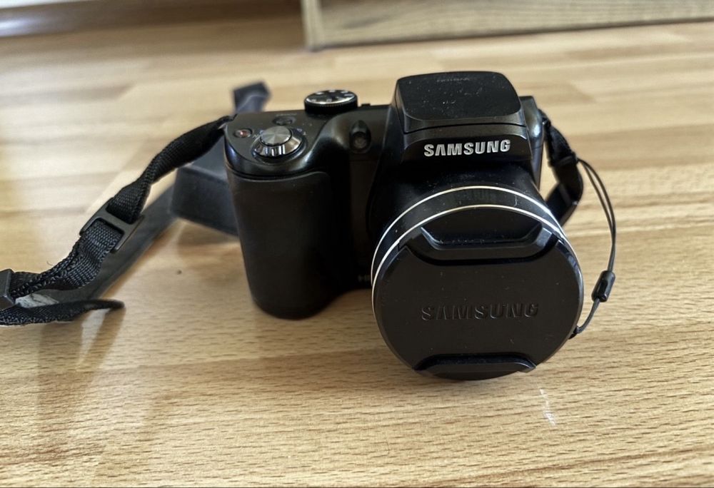 Фотоапарат Samsung wb100