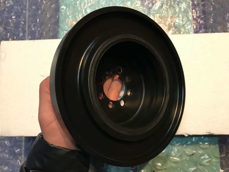 Демпфер BMW F10 535 X-drive Демпфер bmw f10 535i Шкив бмв ф10 535