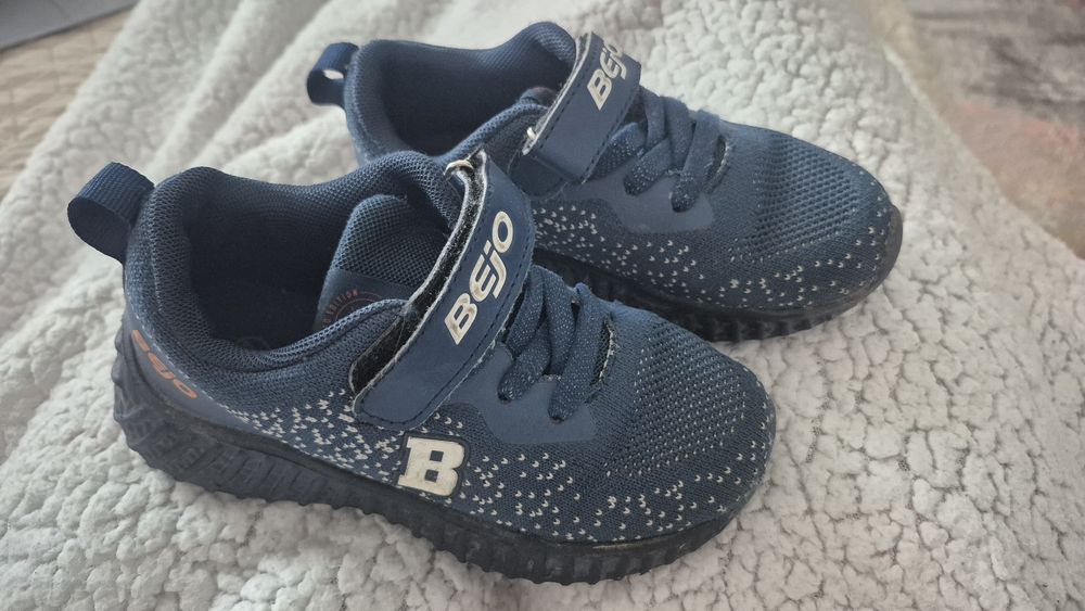 Adidasy chłopięce Bejo r 27