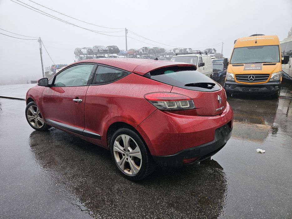 Renault Megane III Coupé 1.5 DCi de 2010 para peças
