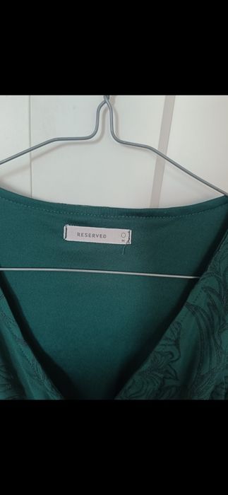 Zielona sukienka wzory kwiaty Reserved M 38 wiązana