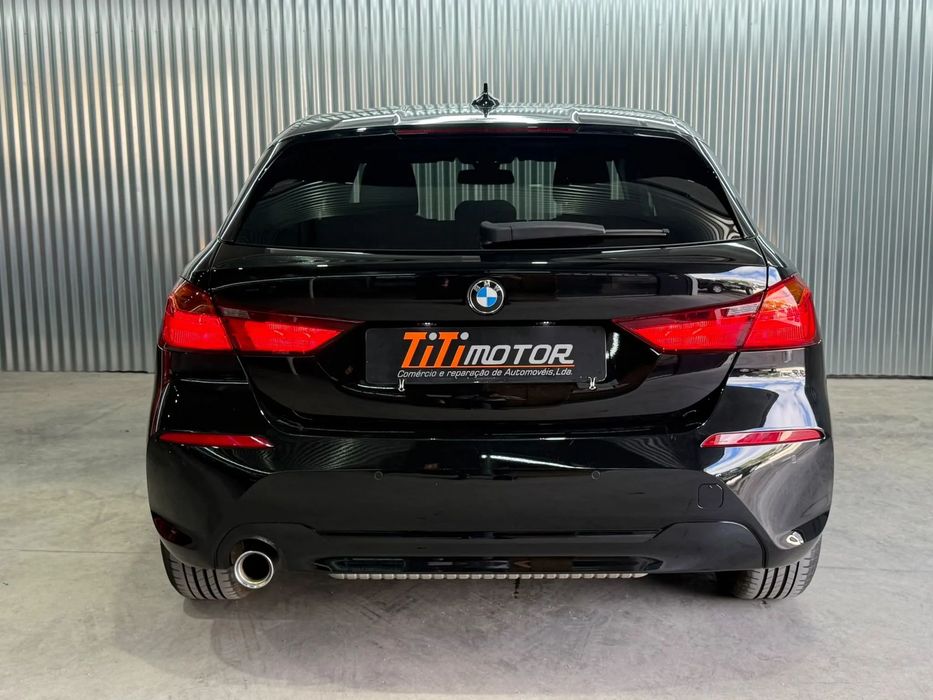 BMW 116 i Aut. Advantage foto 5
