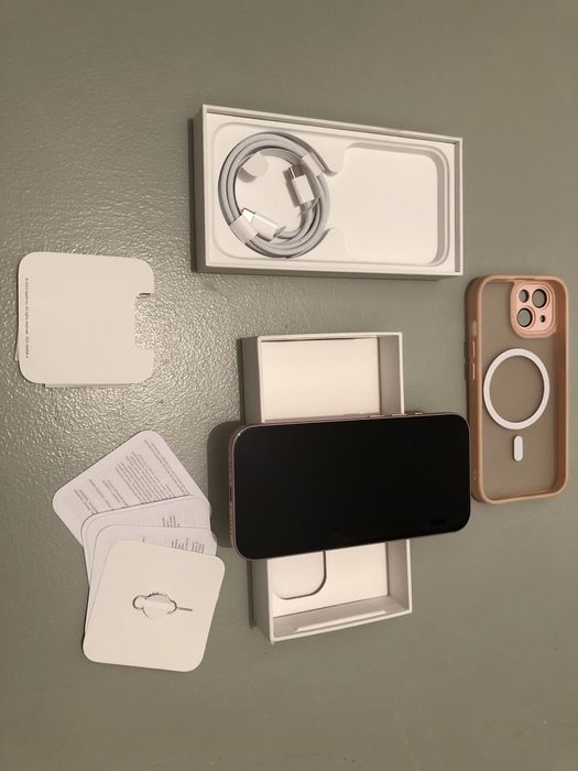 IPhone 15. 128 GB. Bat 89 pr. Stan jak Nowy. Dowód zak. Gwarancja.