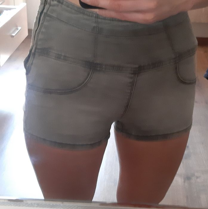 Krótkie spodenki