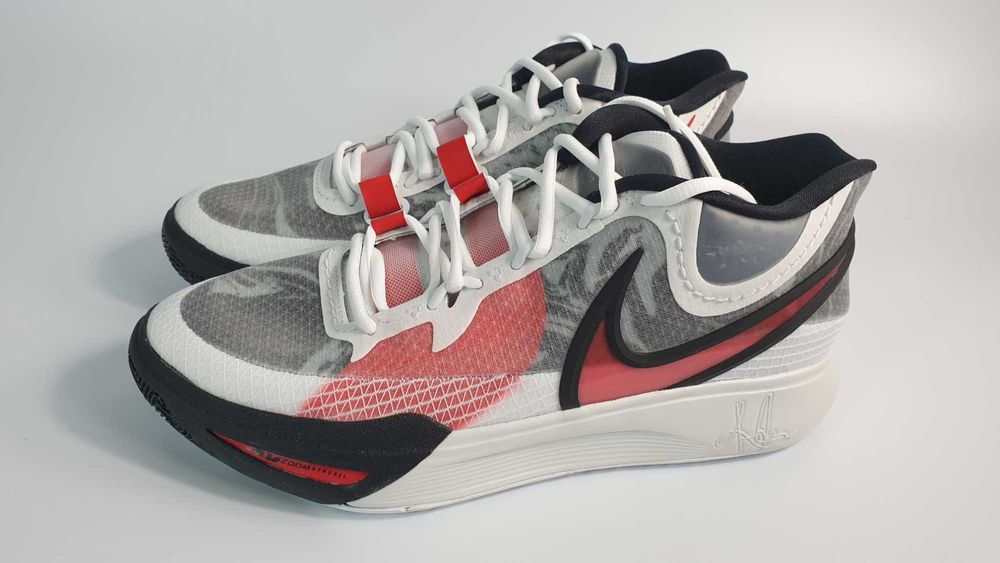 buty sportowe NIKE KYRIE 8 rozmiar 42,5