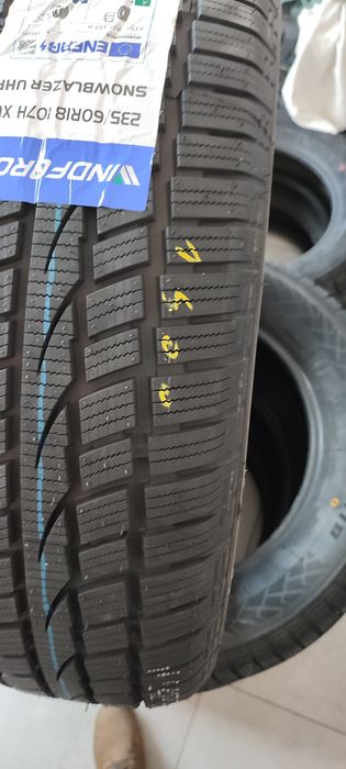 235/60R18 Nowe opony zimowe Windforce SnowBlazer UHP