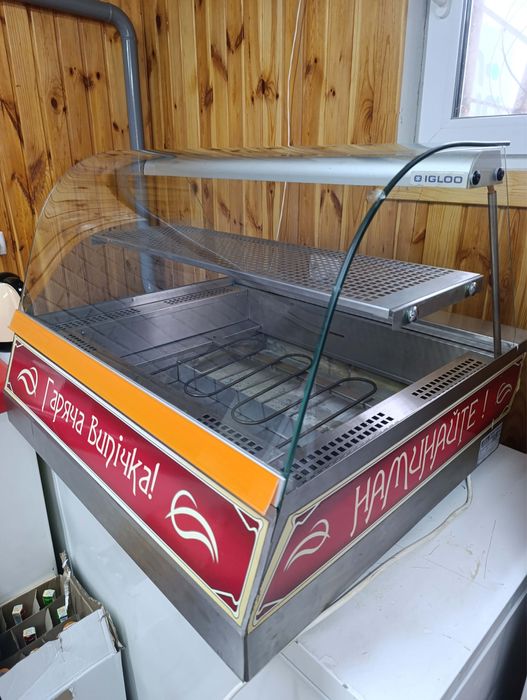 Продам теплову вітрину