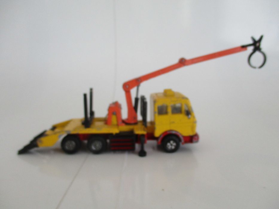 Miniaturas - CAMIÃO Mercedes MATCHBOX 1981