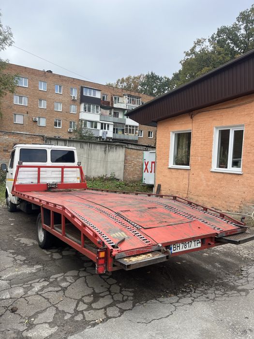 Вантажні перевезення евакуатор, кран маніпулятор